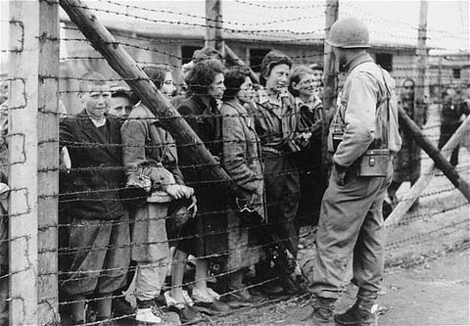 Казни евреев. Концентрационные лагеря второй мировой войны. Холокост в Германии 1933-1945. Холокост вторая мировая.