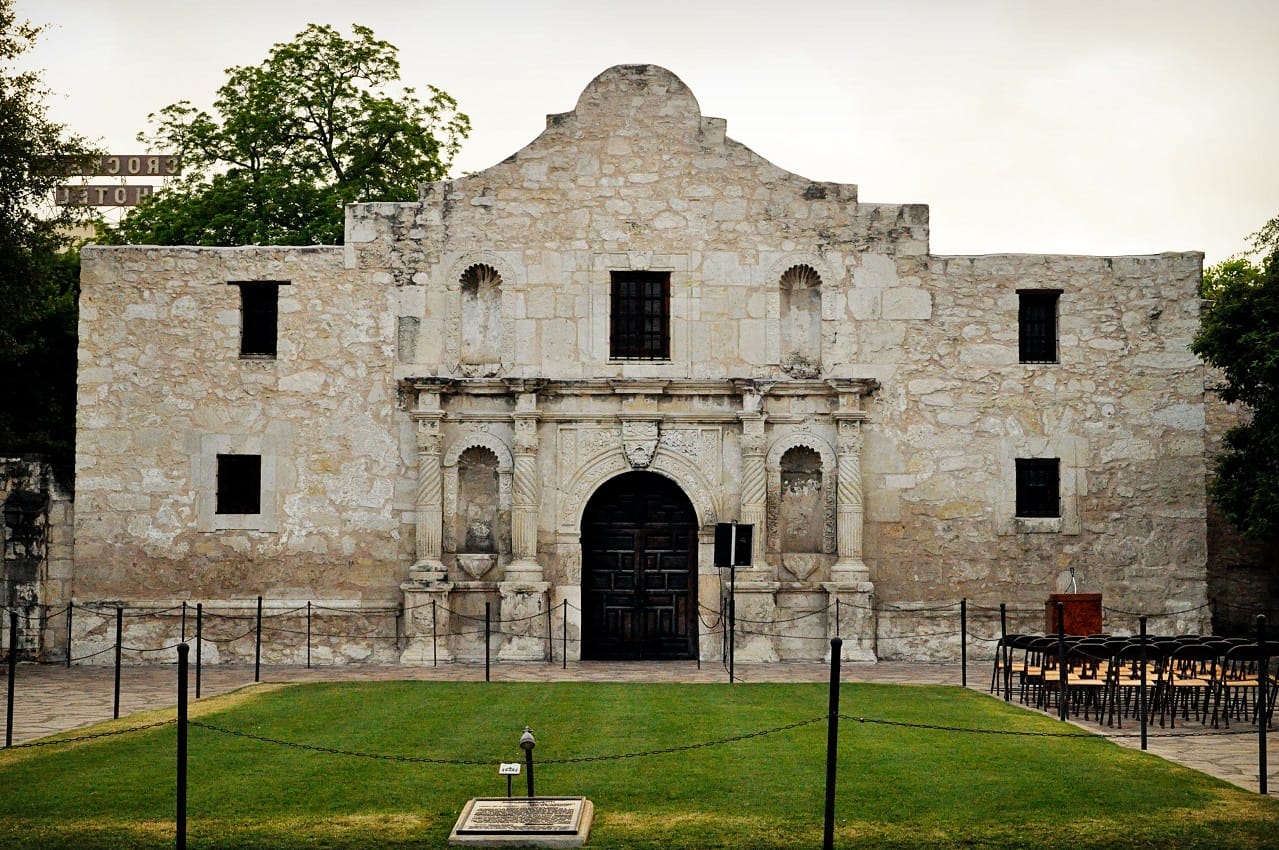 Essay on The Alamo